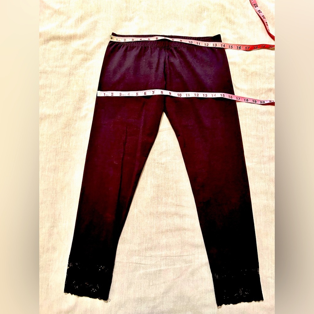 Capri Leggins Hem lace trim - Picture 4 of 7